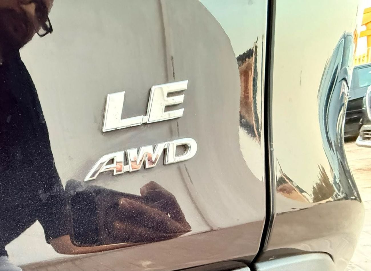 Toyota RAV4 LE