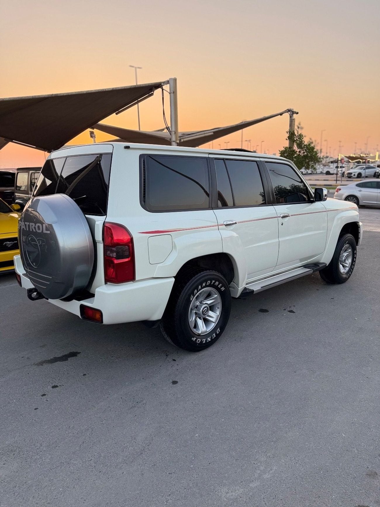 Nissan Patrol Safari 4.8L A/T