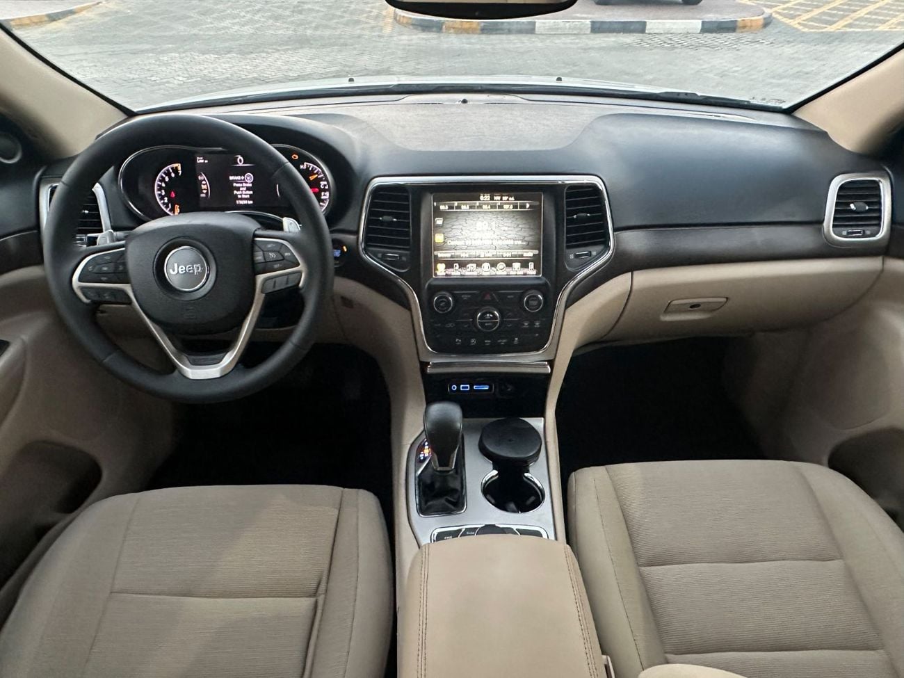 Jeep Grand Cherokee LAREDO