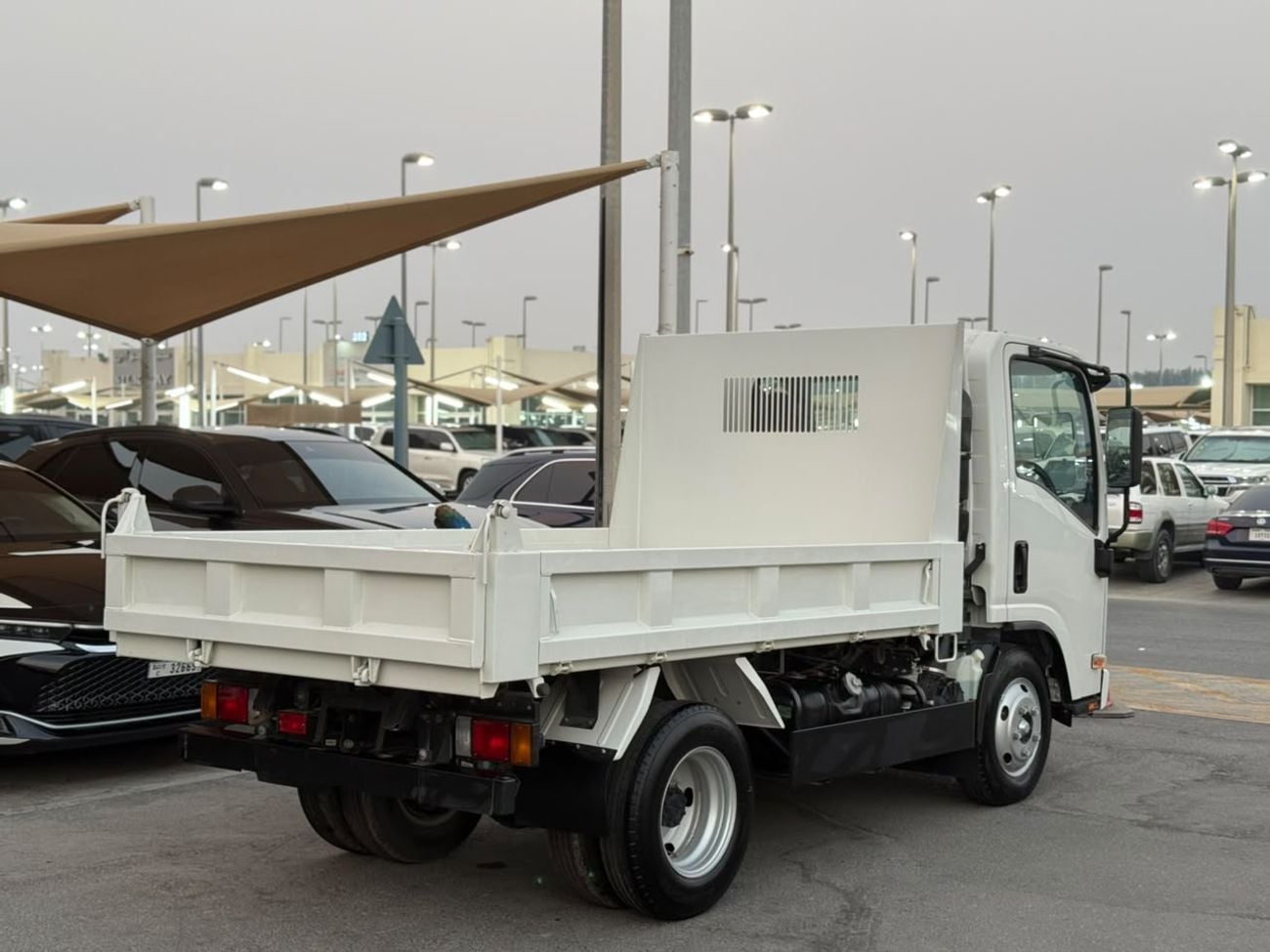 Isuzu NMR