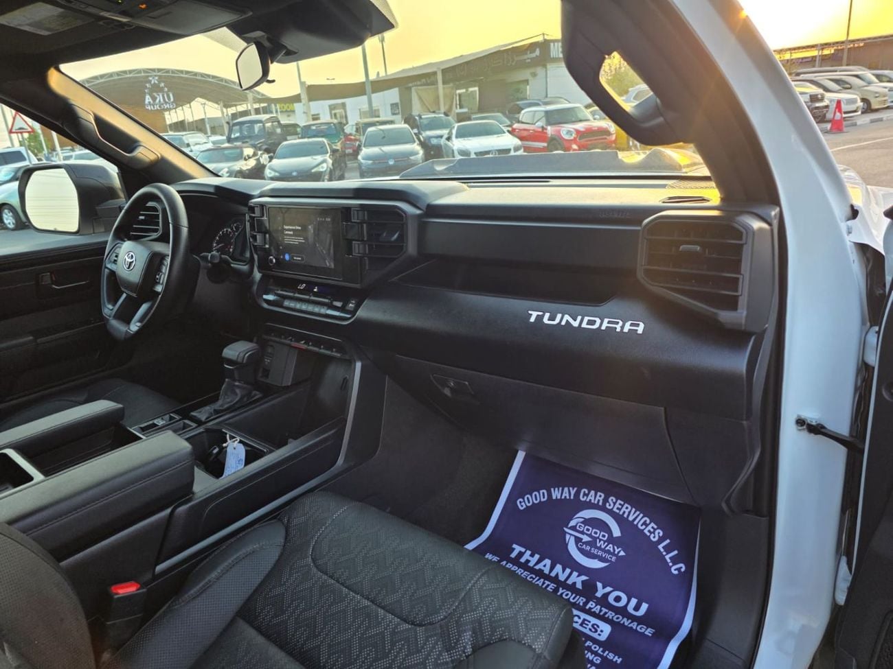 Toyota Tundra SR 2025 Model 4x4 , Push button , original leather and short body