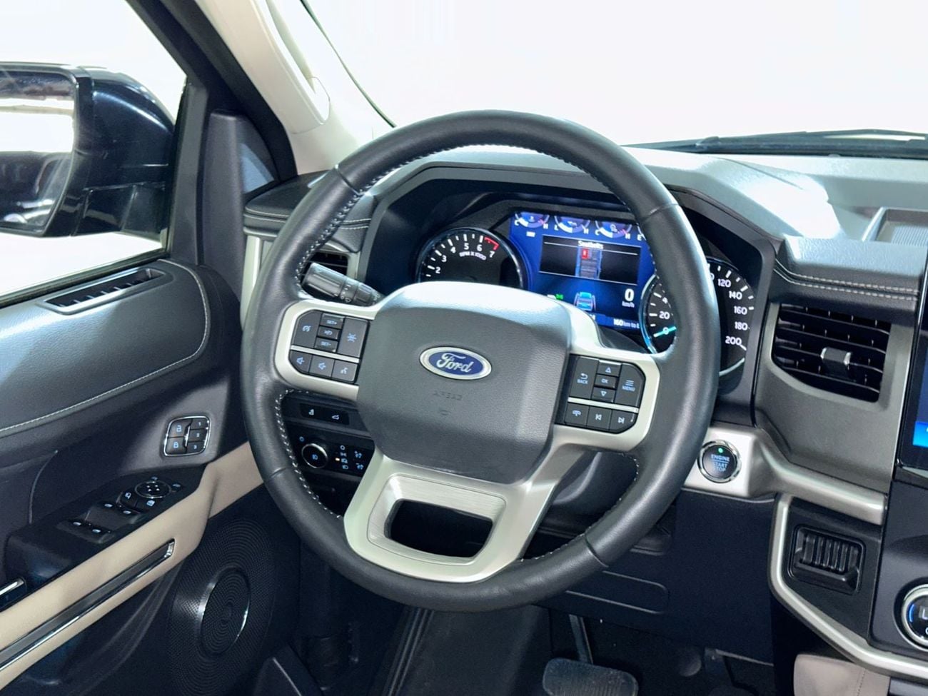 Ford Expedition XLT XT224 / AL TAYER MOTORS/AL QOUZ SHOWROOM