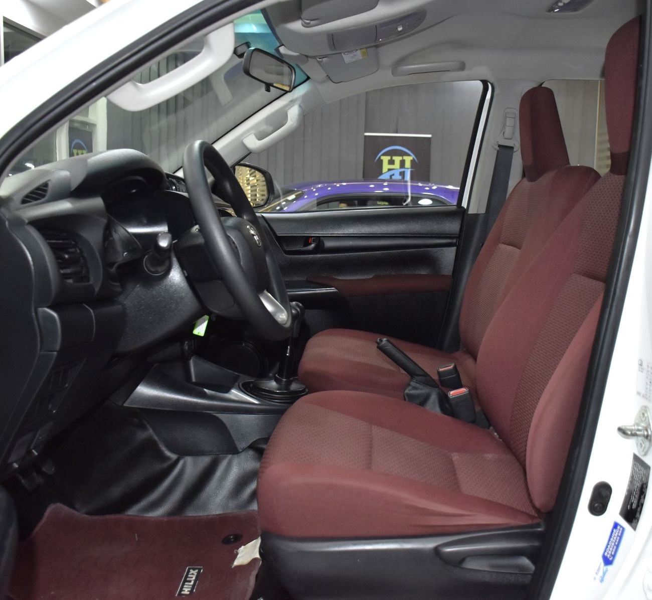 Toyota Hilux SGLX EXCELLENT DEAL for our Toyota Hilux 4WD ( 2025 Model ) in White Color GCC Specs