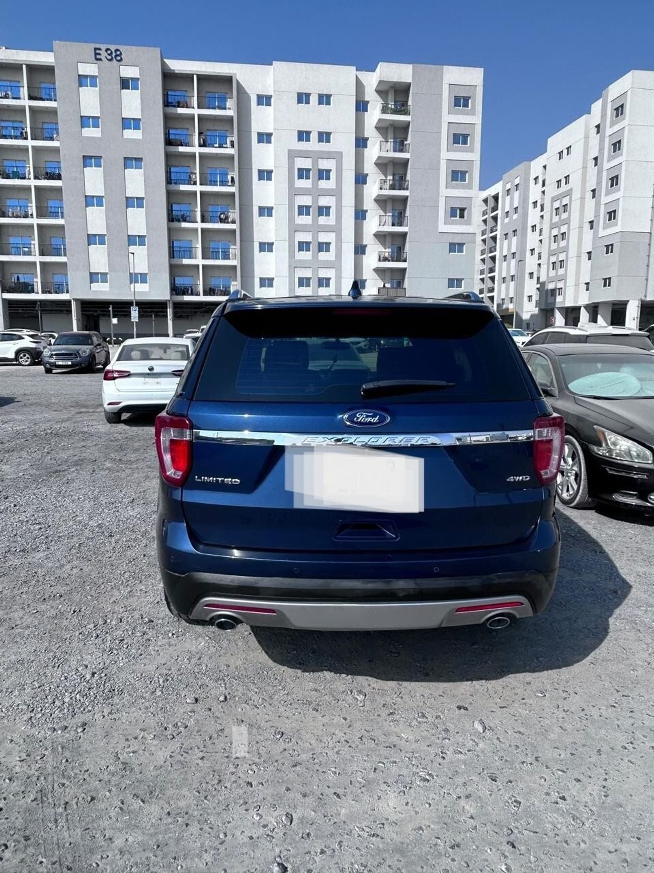 Ford Explorer LTD TOP 3.5L - 6 cyl SUV/CROSSOVER - AWD - 7 Seater - % Doors