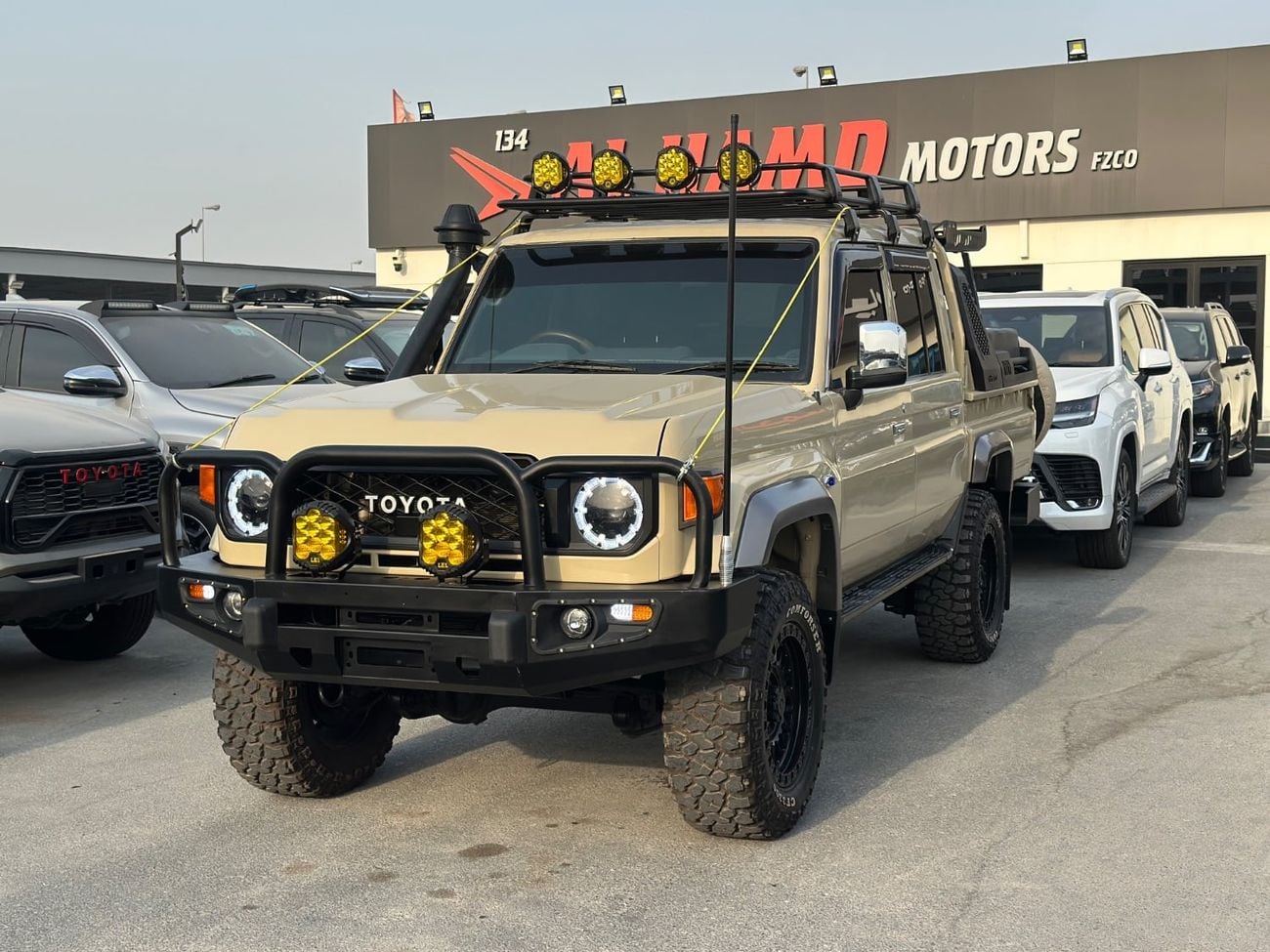 تويوتا لاند كروزر بيك آب LAND CRUISER PICKUP, FACE LIFTED TO 2024 MODEL DIESEL V8 RHD