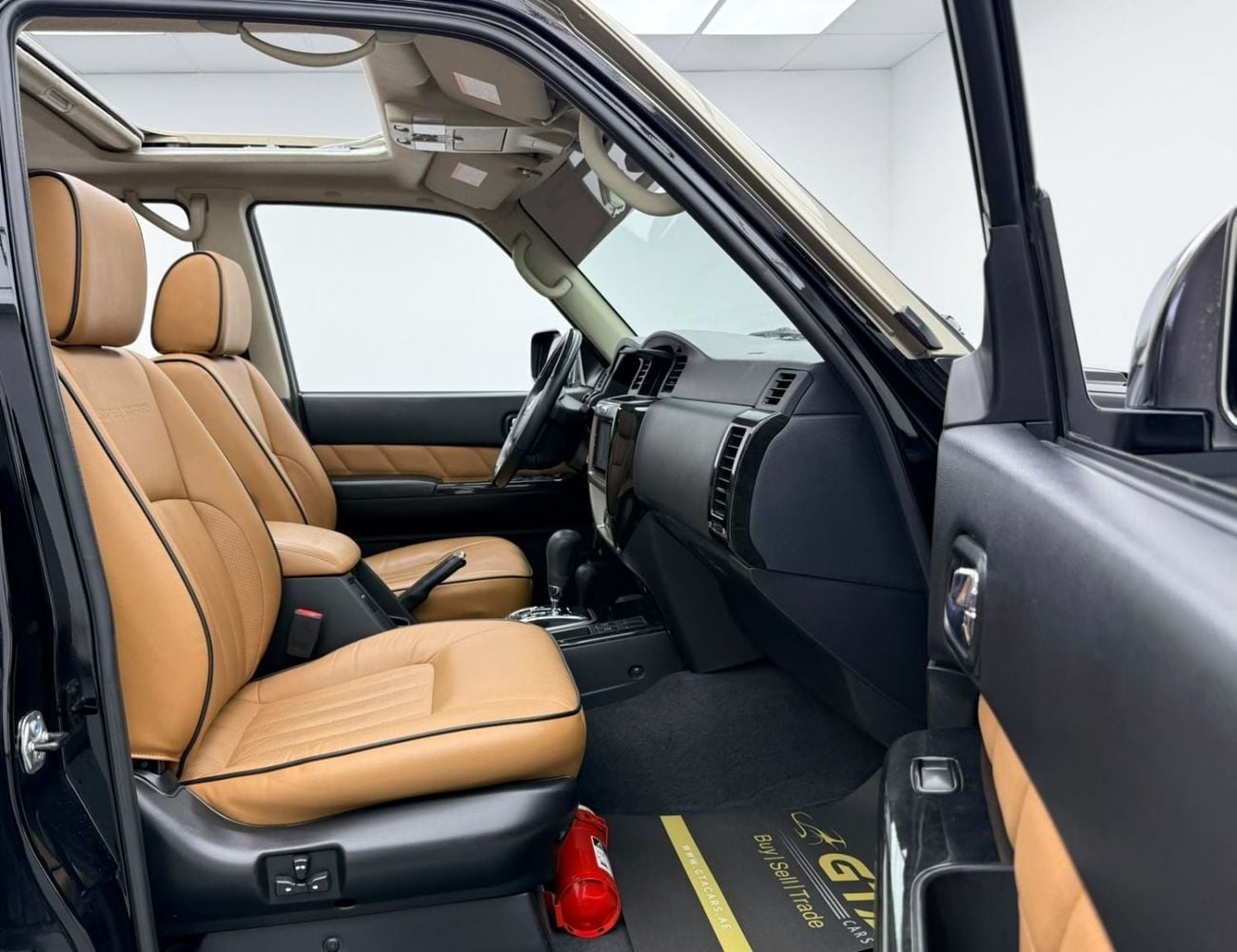 Nissan Patrol SUPER SAFARI 2021 Nissan Patrol Super Safari, Warranty, Service History, GCC Specs