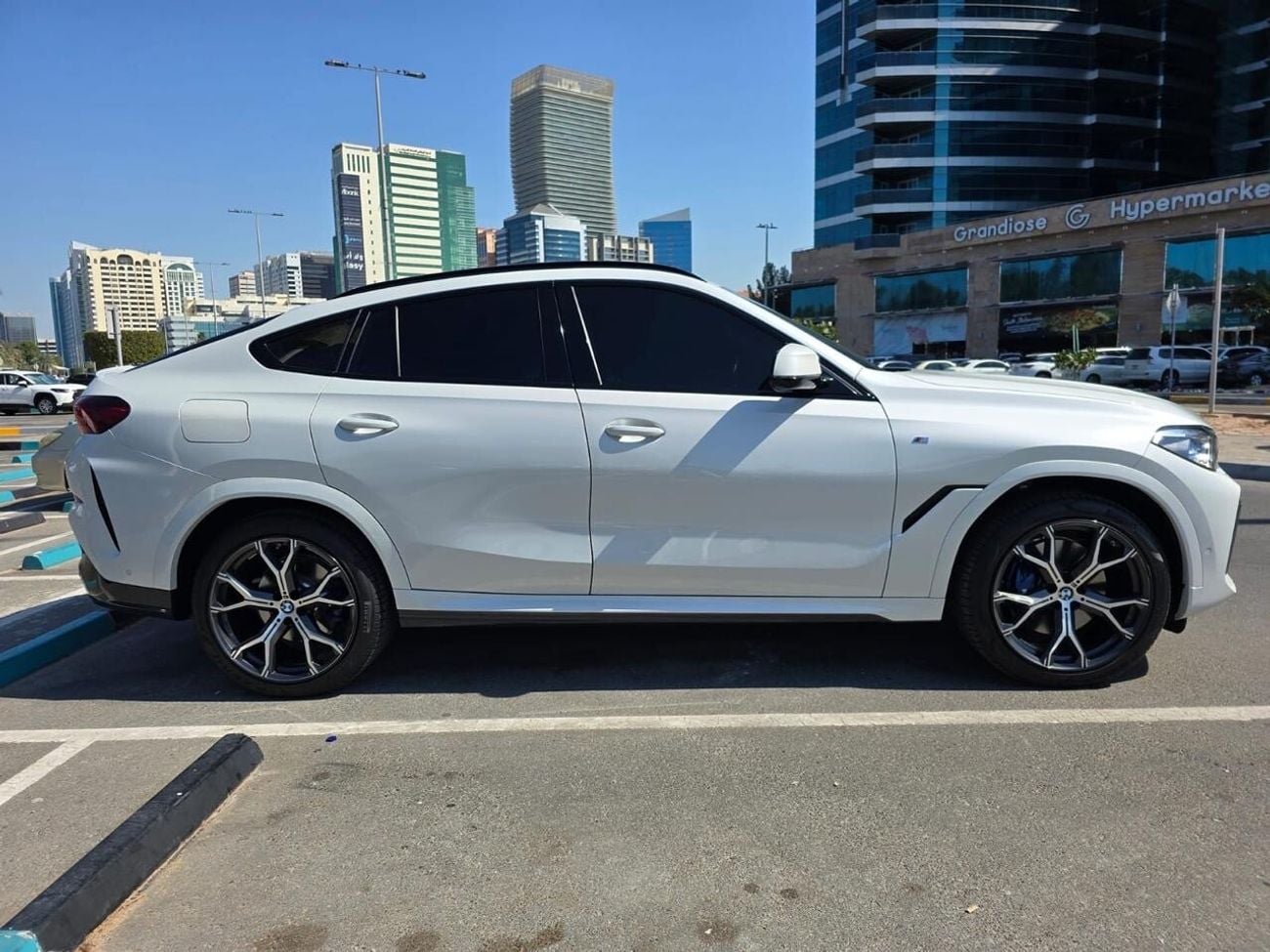 بي أم دبليو X6 40i M SPORT