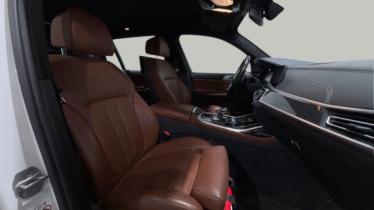 BMW X7 M50i 2022 | AED 3468/Month | 0 DP | 30 Day Return | Warranty | Service History