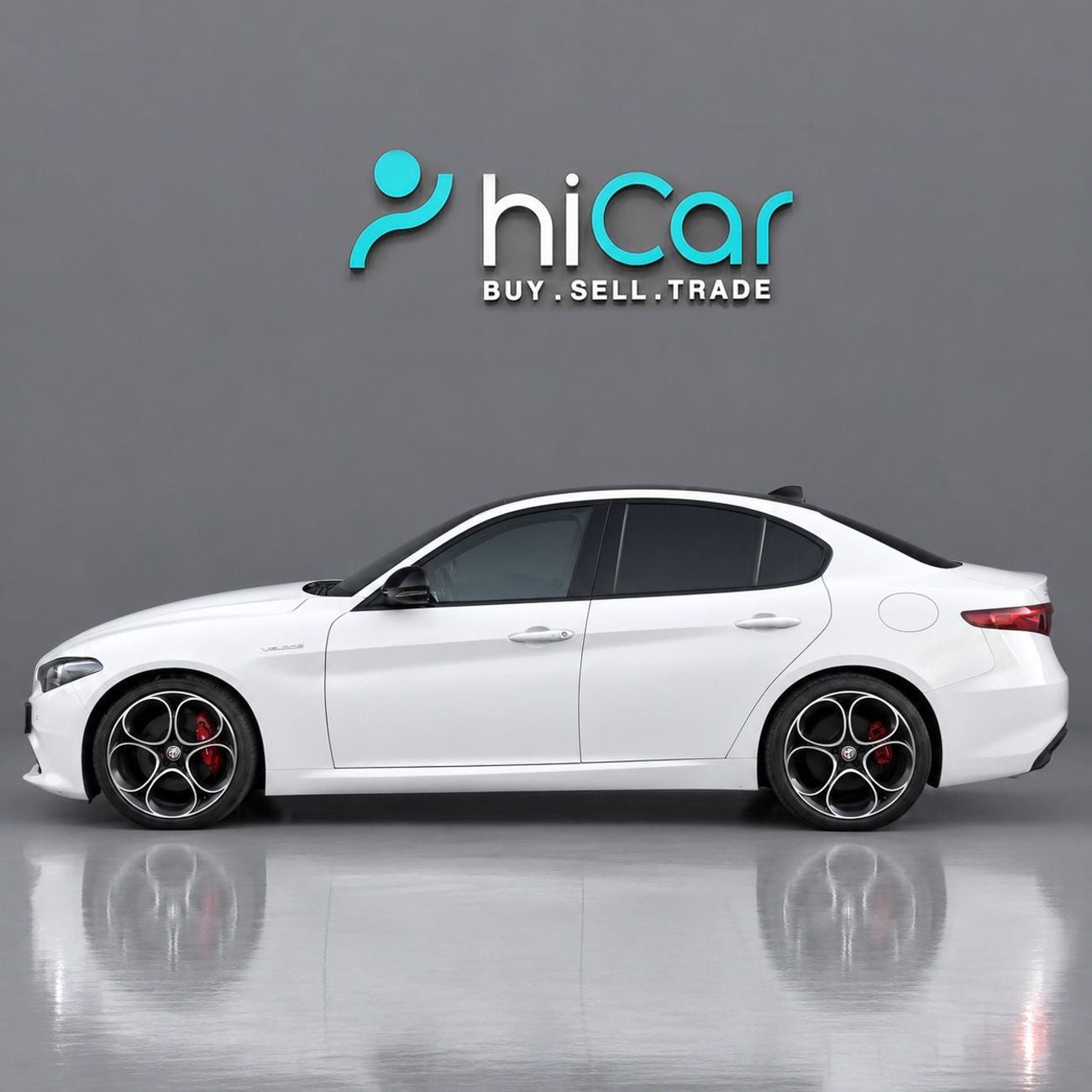 Alfa Romeo Giulia VELOCE AED 1,724 P.M • 0% Downpayment • Alfa Romeo Giulia Veloce • Agency Warranty And Service Contract