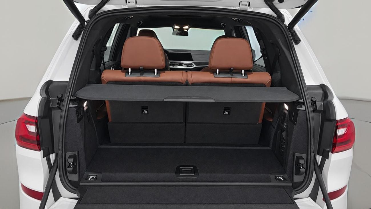 BMW X7 M50i 2022 | AED 3468/Month | 0 DP | 30 Day Return | Warranty | Service History
