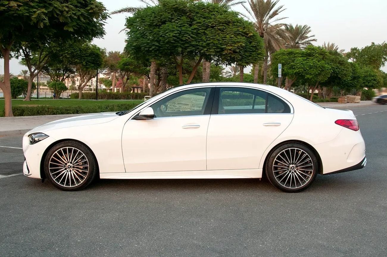 Mercedes Benz C200 C200 Premium Advanced | GCC Specs | Garagash Warranty And Service Contract 105000Kms