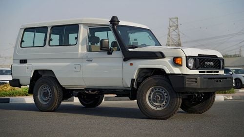 Toyota Land Cruiser 70 LC 78 HARDTOP 4.0L MT | Dual Tank | FM Radio | Snorkel | GCC Specs