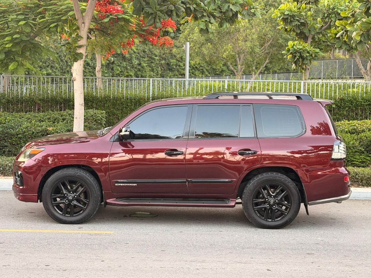 Lexus LX570
