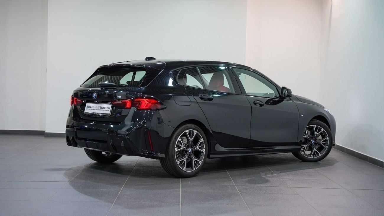 BMW 118i PURE
