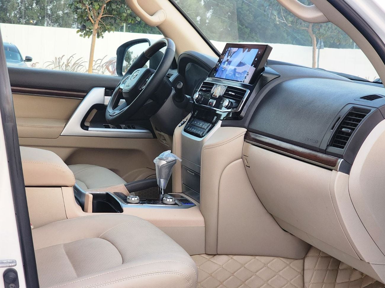 Toyota Land Cruiser GXR V6 Upgrade 2025