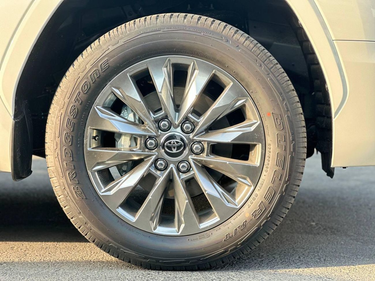Toyota Land Cruiser GXR