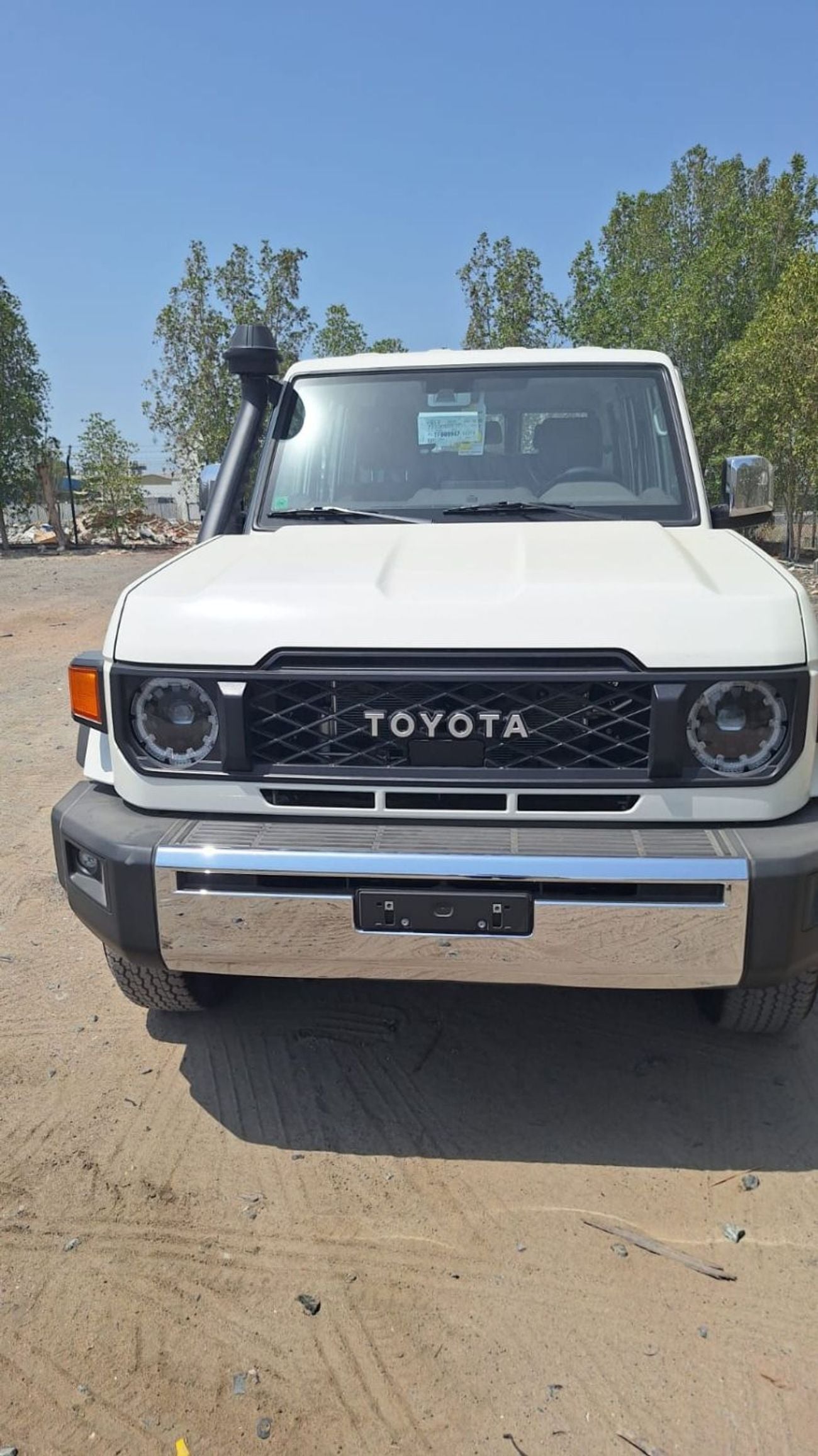 Toyota Land Cruiser 70 LC76 LX