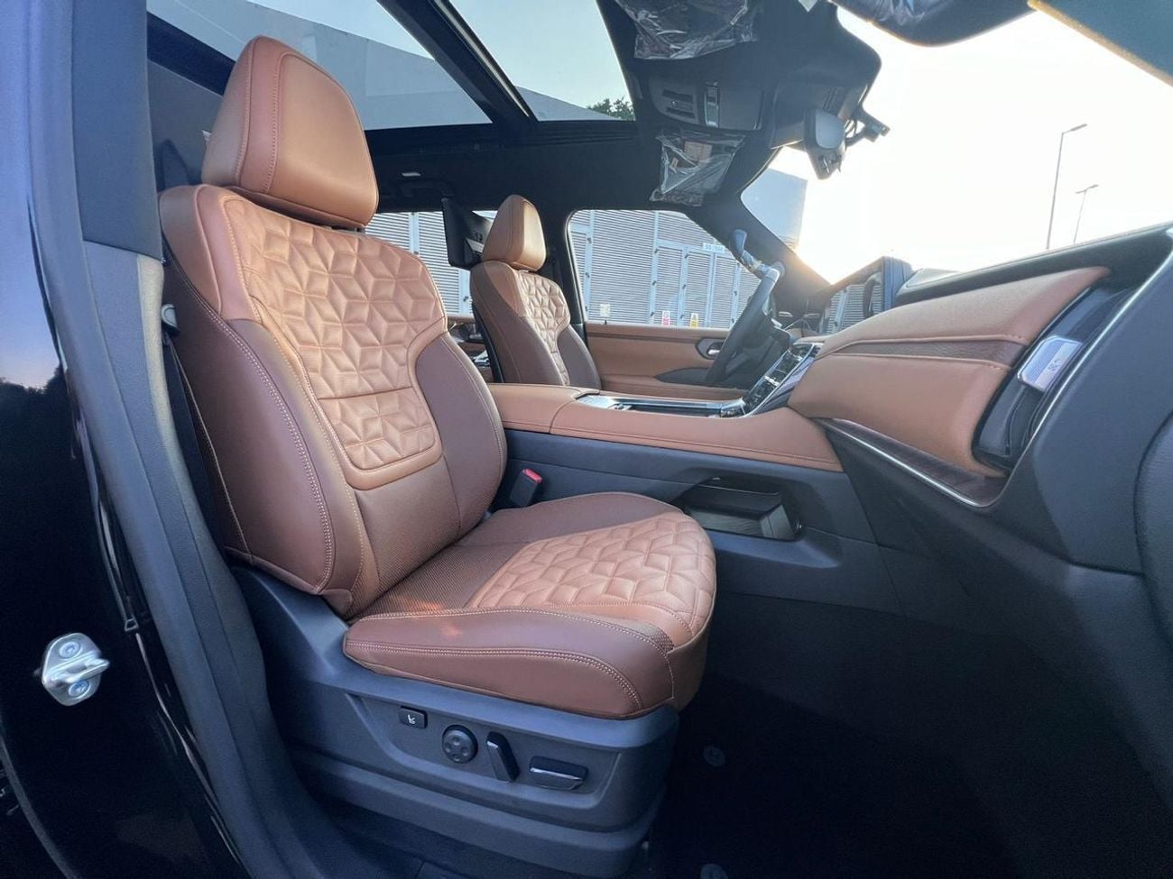 Nissan Patrol LE PLATINUM CITY NISSAN PATROL 3.5L TT
