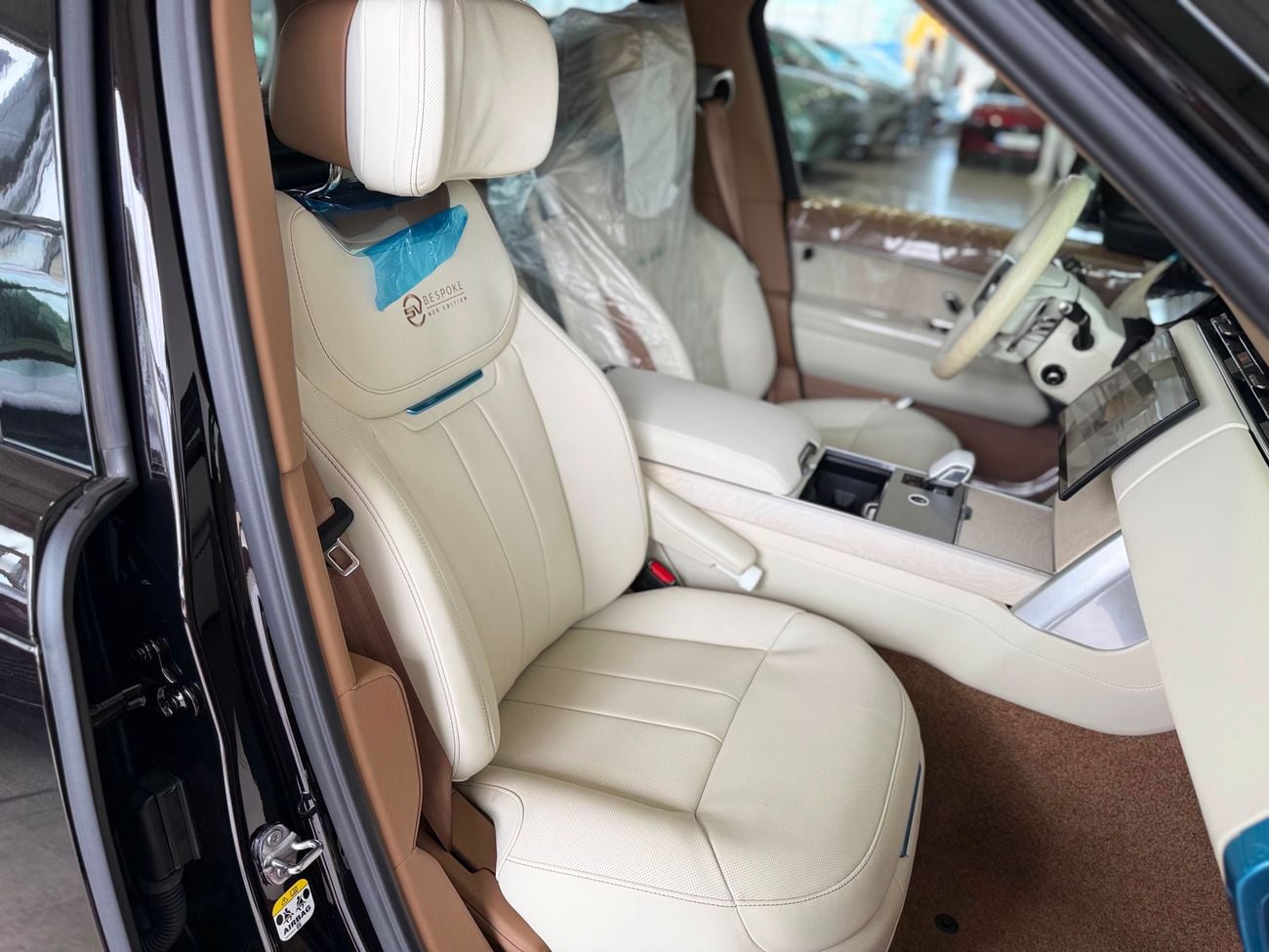 Land Rover Range Rover SV LWB P615