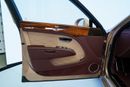 Bentley Mulsanne STD (6.7L · 8 Cyl · Automatic · Petrol · Sedan · Rear Wheel Drive · 5 Seats · 4 Door)