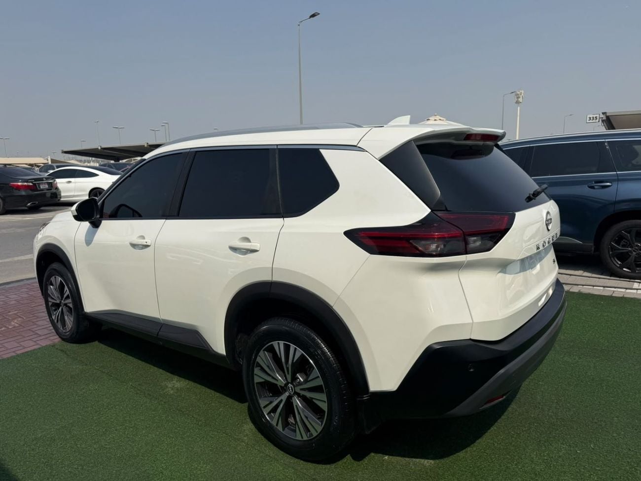 Nissan Rogue PLATINUM Full - panoramic view - 360 camera