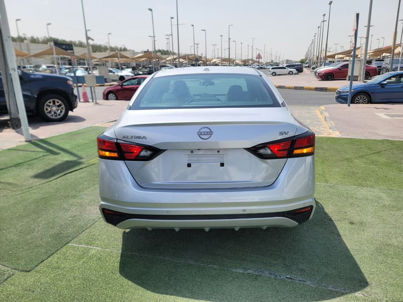 نيسان ألتيما SV