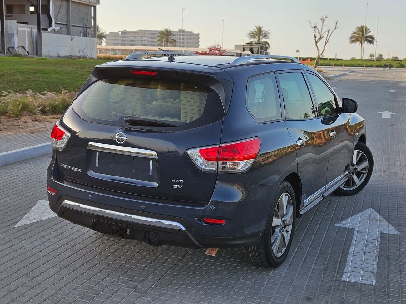 نيسان باثفايندر SV
