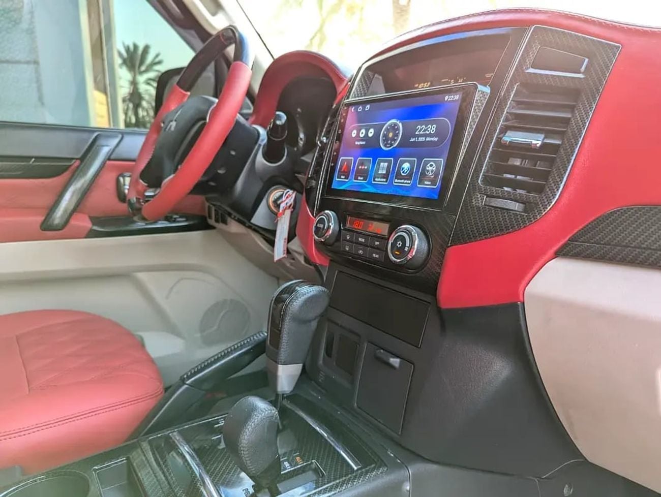 Mitsubishi Pajero GLS MIDLINE GLS MID GCC Specs