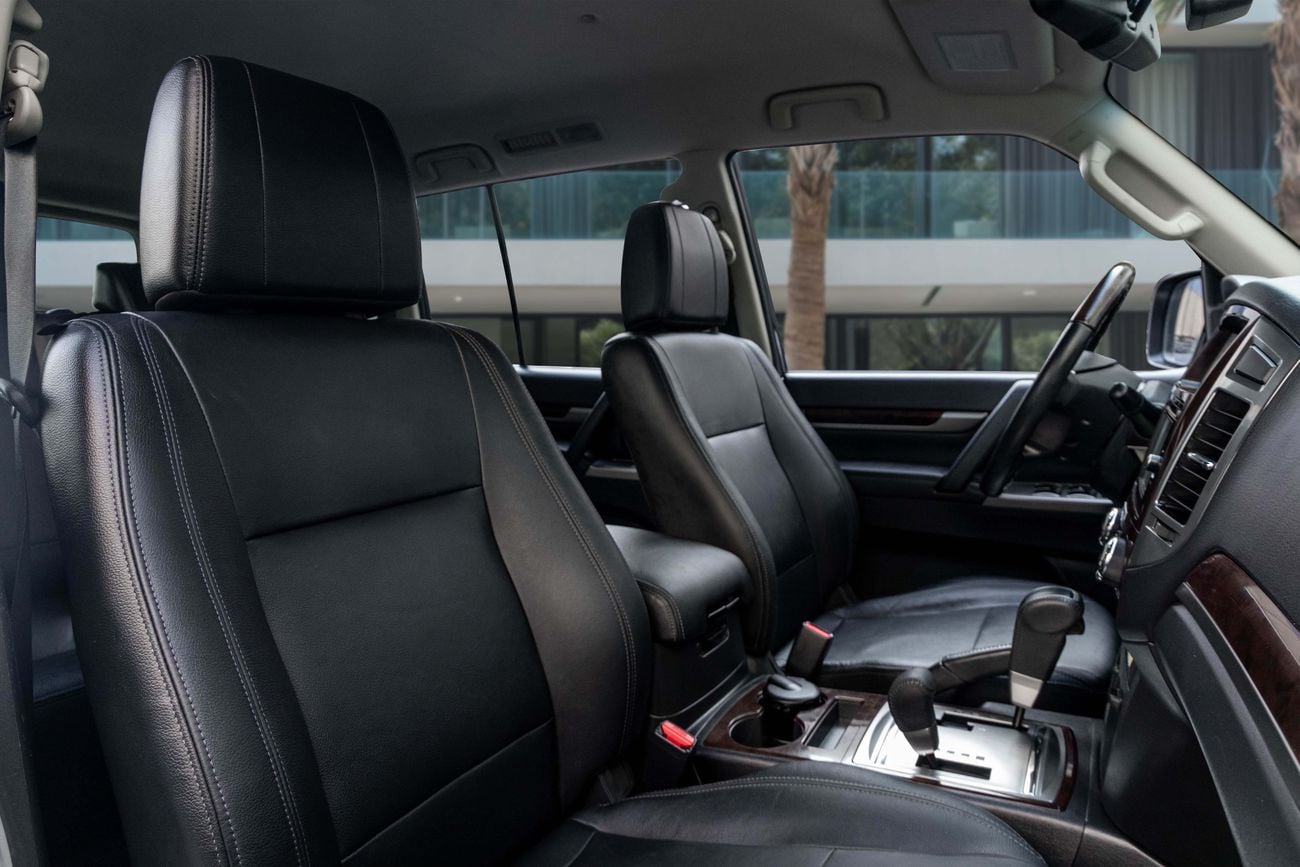 Mitsubishi Pajero GLS Pajero GLS | 1,469 P.M | 0% Downpayment | Service History