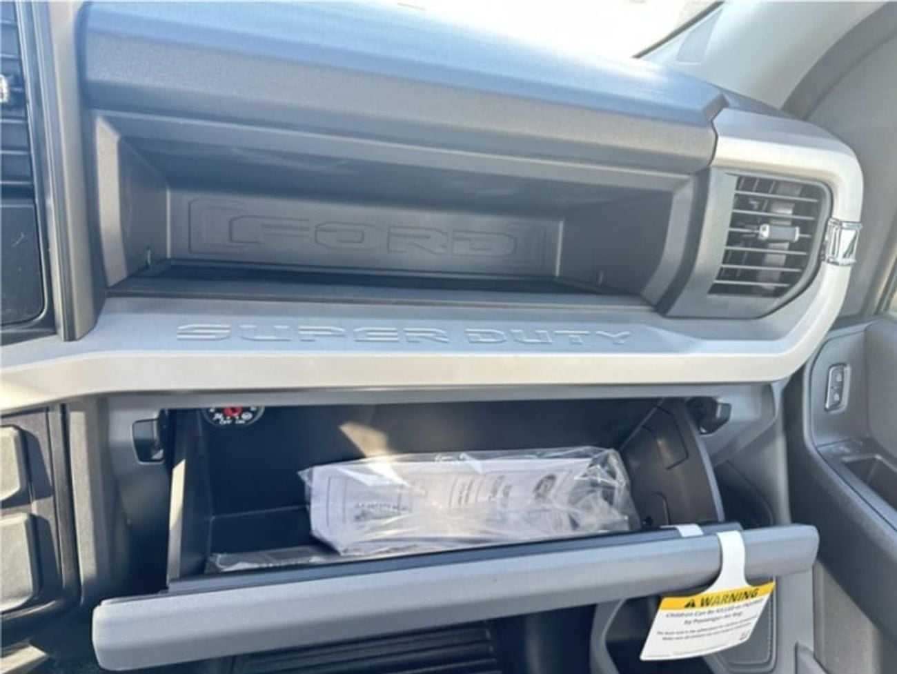 Ford F-550 HEAVY DUTY 6.7L DIESEL DUAL TANK