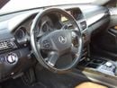 Mercedes Benz E300 AVANTGARDE SPORT Mercedes-Benz E 300 2010 | GCC Specs | Well Maintained Two Keys