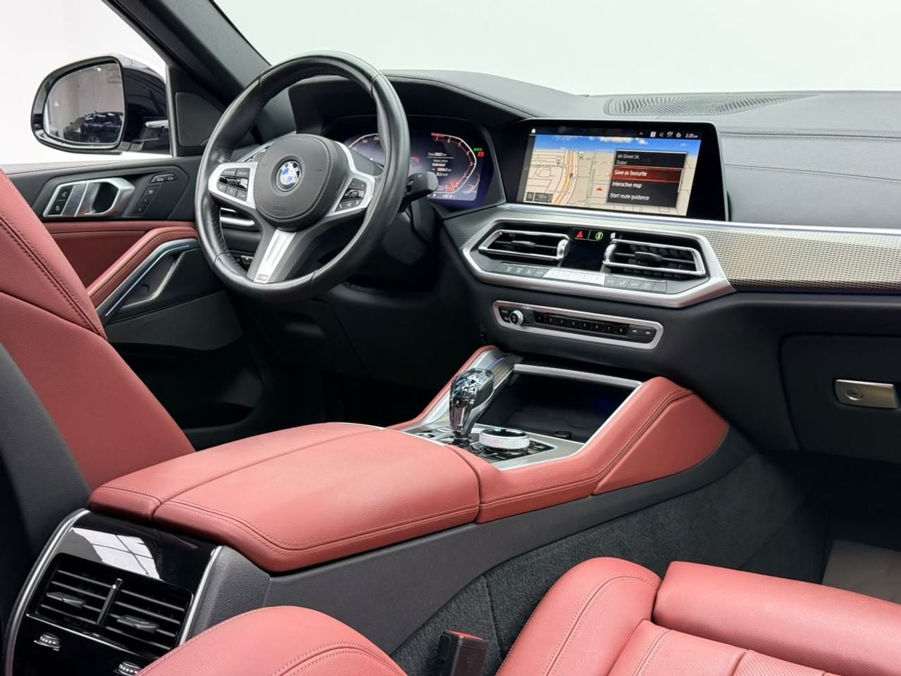 بي أم دبليو X6 40i M SPORT بي إم دبليو X6 xDrive40i M-Sport موديل 2023، ضمان بي إم دبليو + باقة خدمة 2027، سجل صيانة كامل من بي
