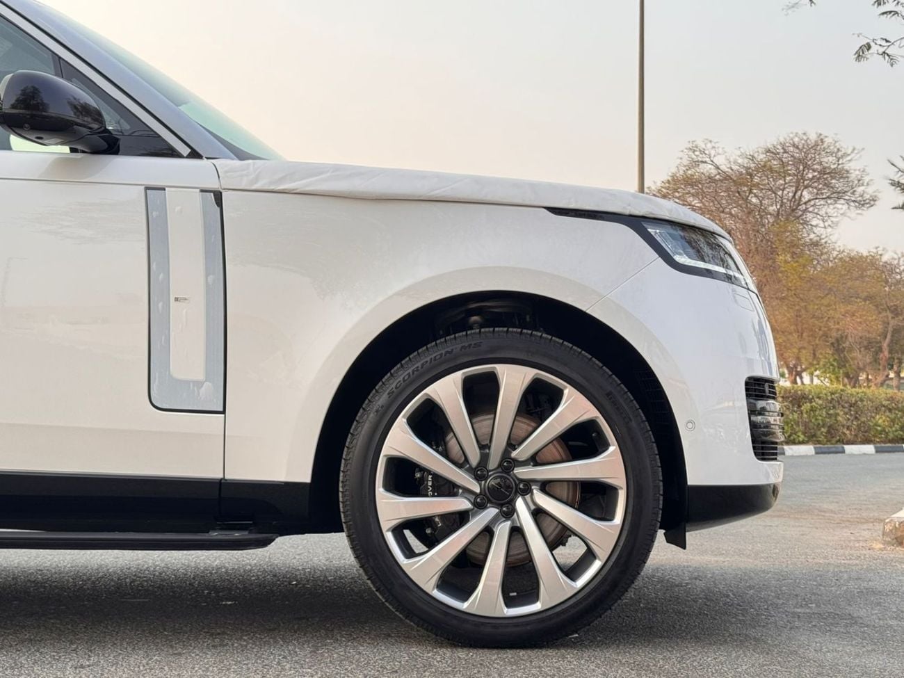 Land Rover Range Rover AUTOBIOGRAPHY P530 LAND ROVER RANGE ROVER P 530 / GCC UNDER WARRANTY 2026