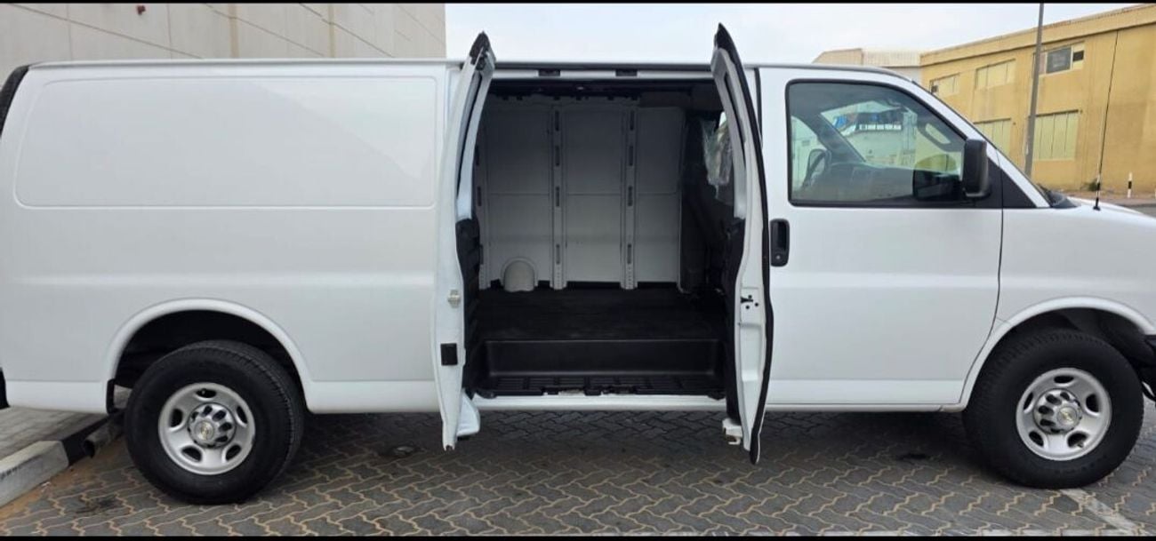 Chevrolet Express DX