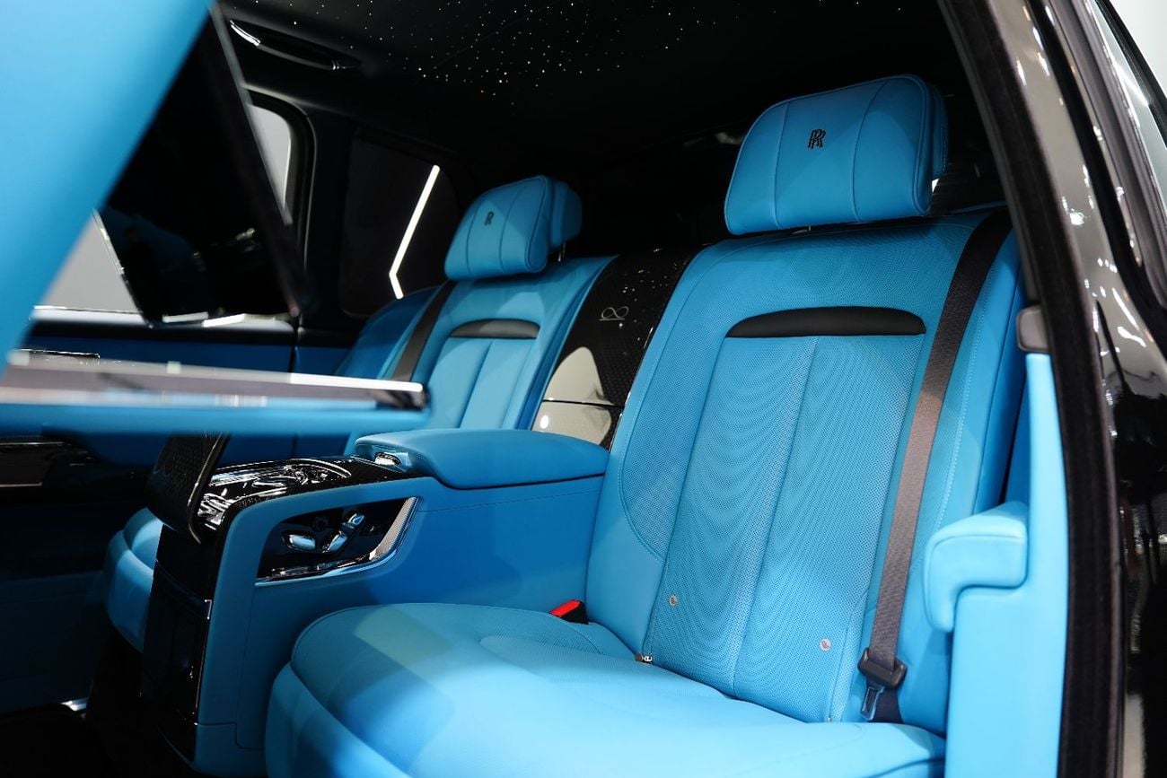 Rolls Royce Cullinan BLACK BADGE Executive Rear Seats, Rear Screens, Bespoke Audio, Dealer Warr + Serv!!