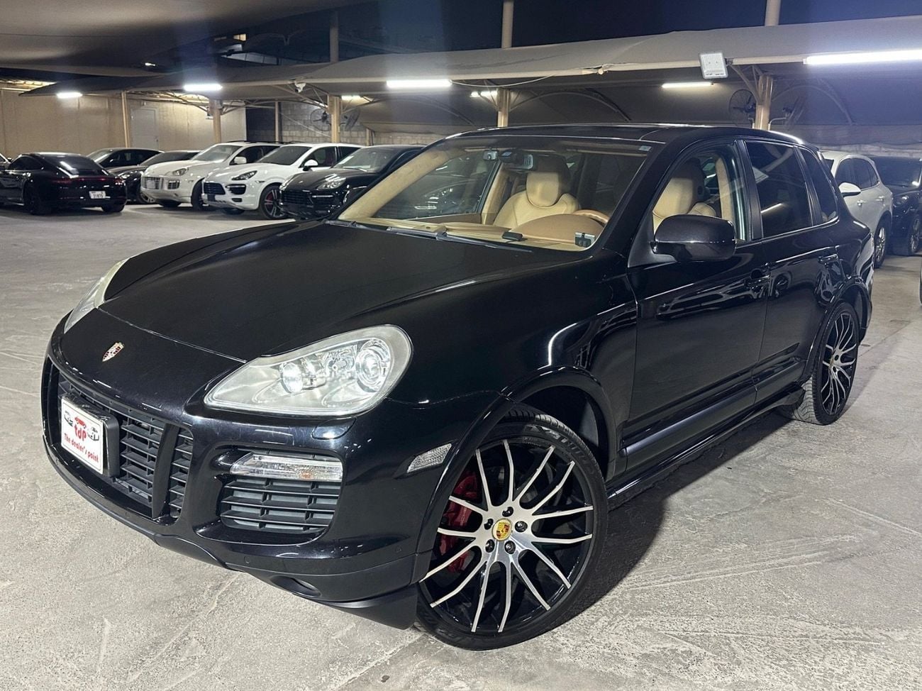 Porsche Cayenne GTS | SUNROOF | TWO KEYS | HALF ALCANTARA LEATHER BEIGE SEATS