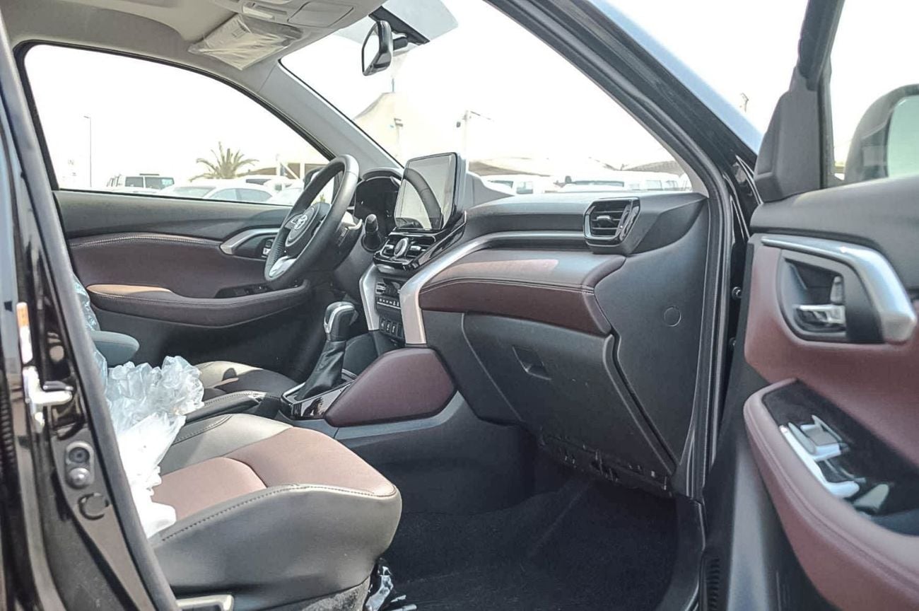 تويوتا أوربان كروزر 1.5L FWD PETROL SUV 2026