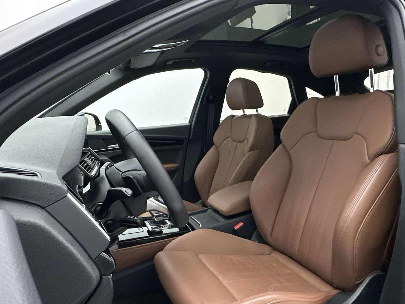 أودي Q5 45 TFSI SPORTBACK S-LINE quattro 249hp (Ref# 64015)