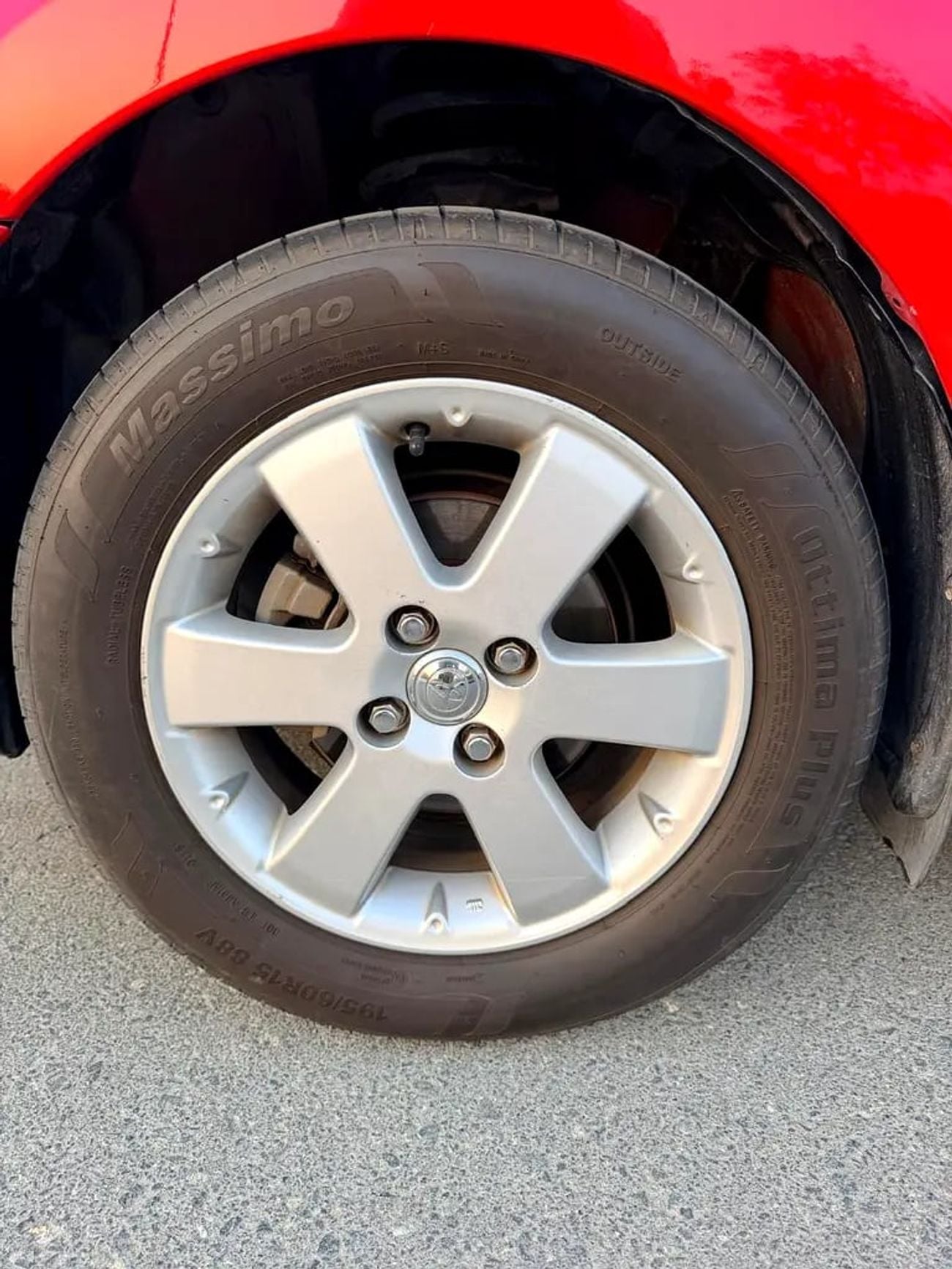 Toyota XA GCC Specs - Reliable and Economical