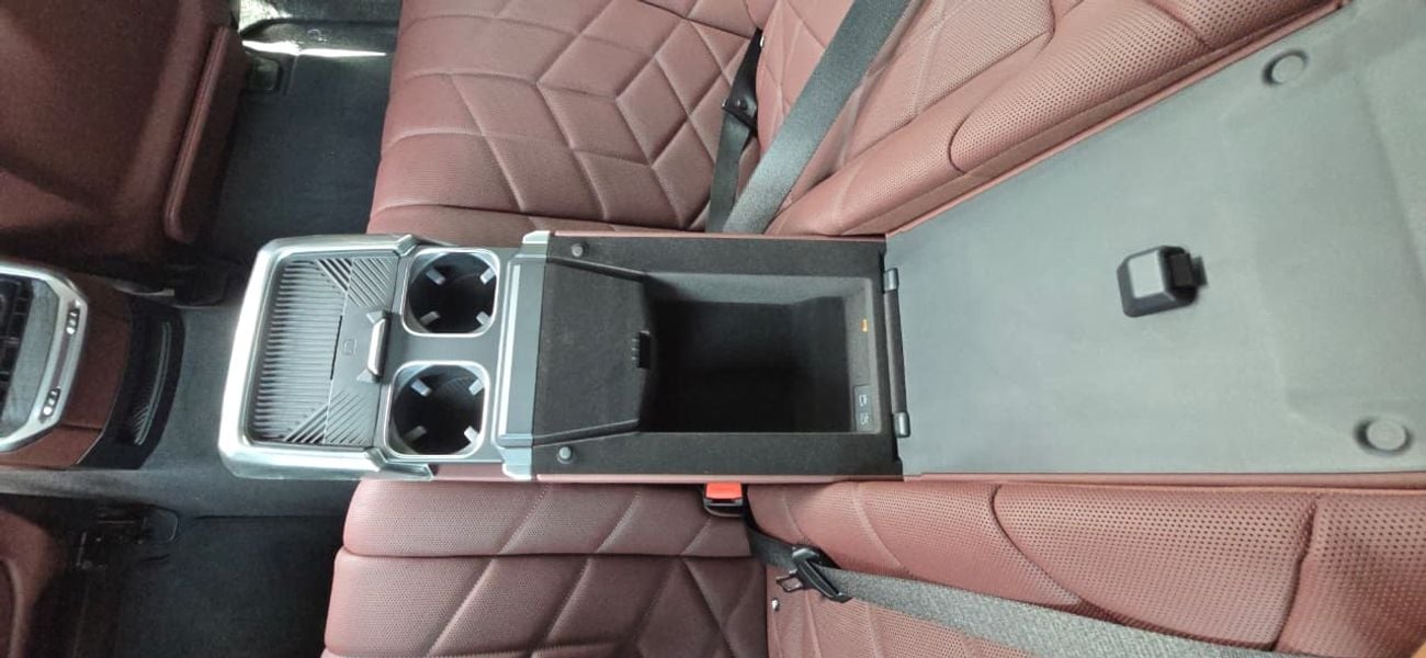 بي أم دبليو 735i