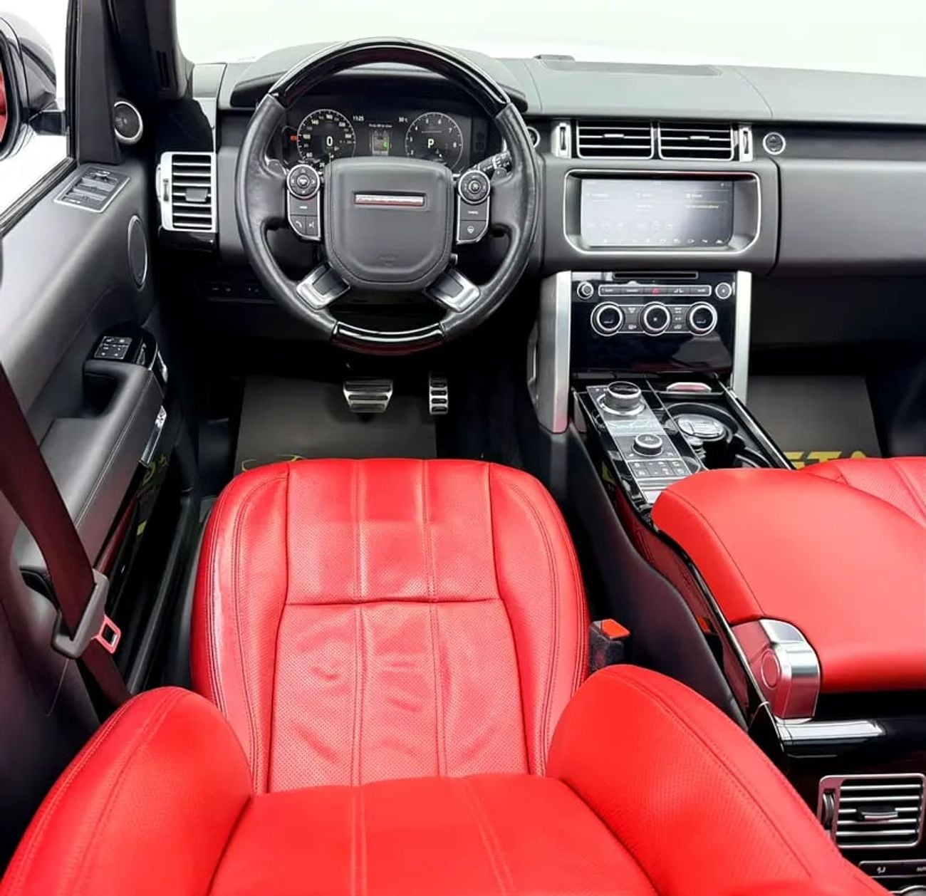 Land Rover Range Rover Vogue SE Supercharged, Full Service History, Fully Loaded, GCC