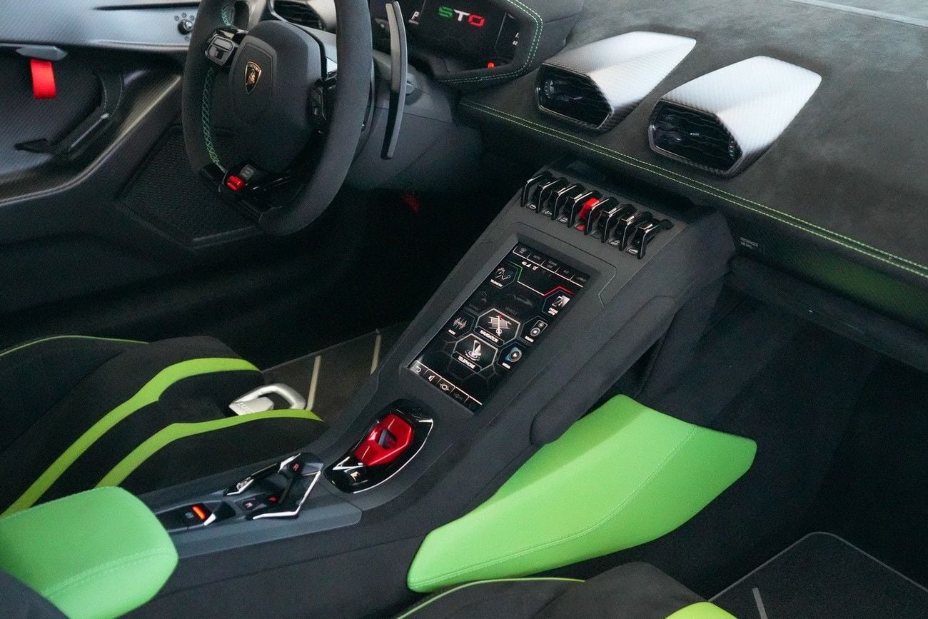 Lamborghini Huracan STO