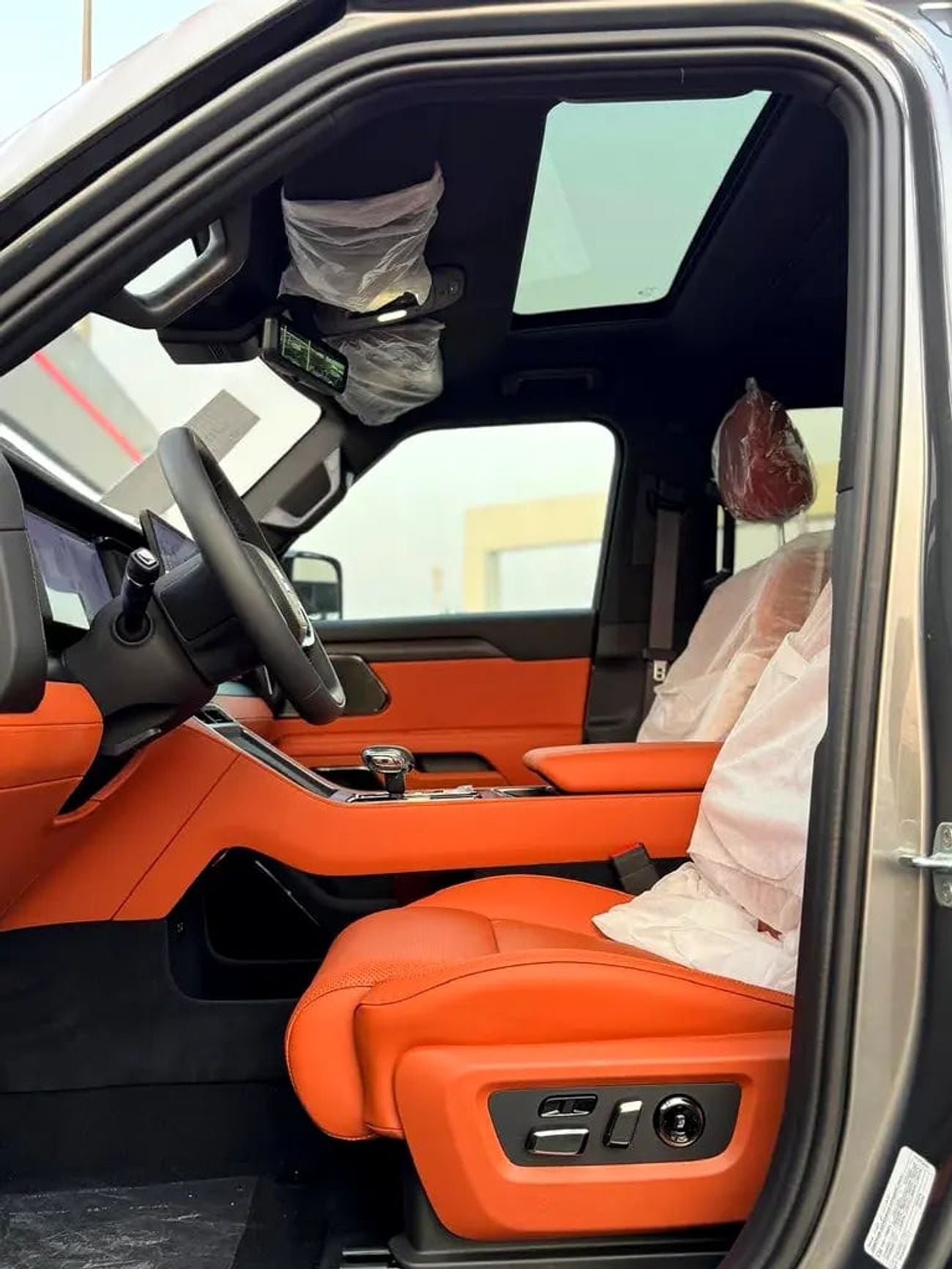 ROX 01 PRESTIGE Chinese Specs Luxury EREV SUV