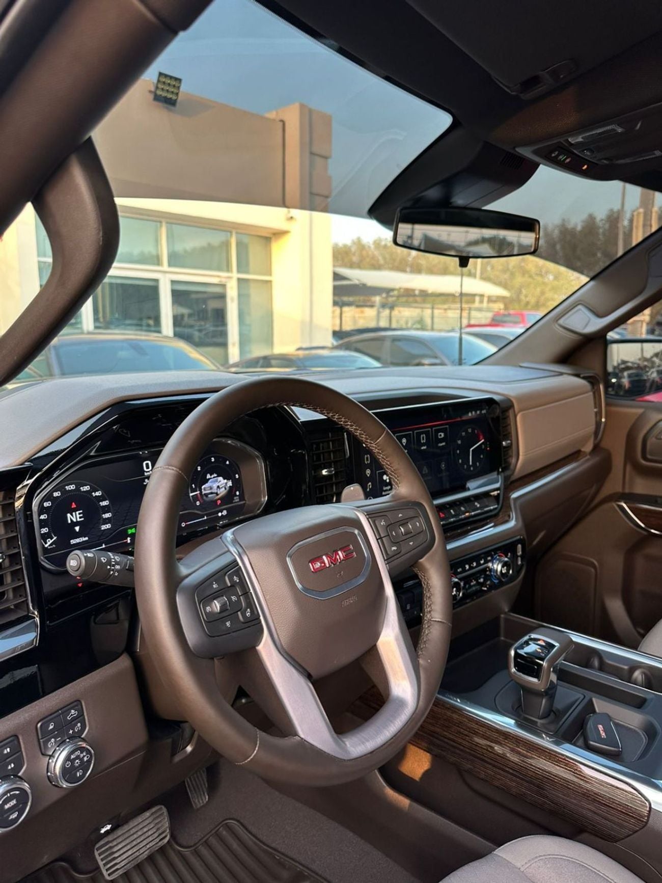 جي أم سي سييرا 1500 REG/CAB ELEVATION 2024 خليجي فل ابشن صبغ وكاله تشييكات وكاله تحت الضمان
