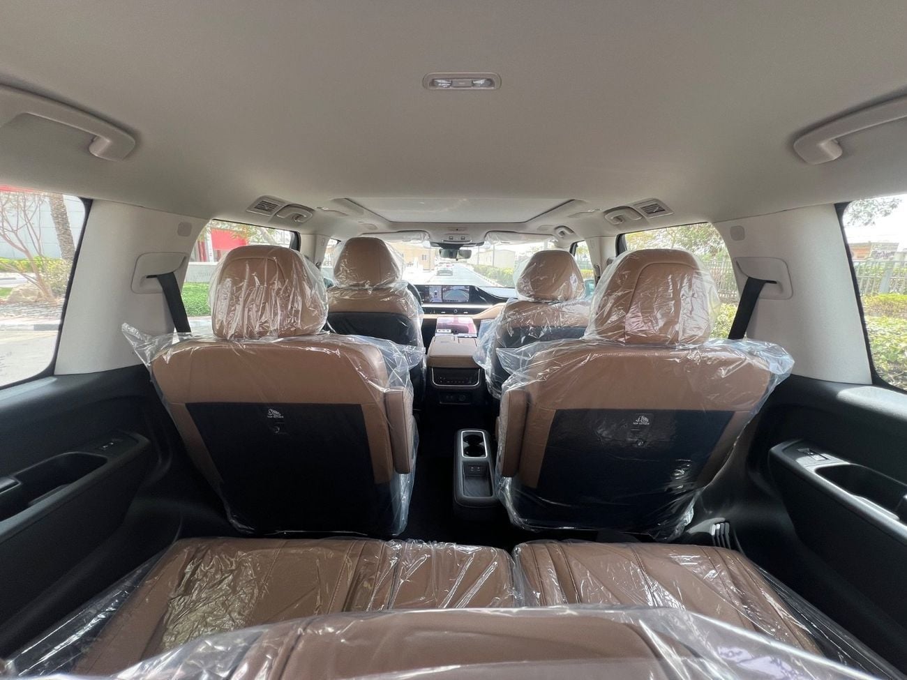 Infiniti QX80 SENSORY BENCH CHAIRS