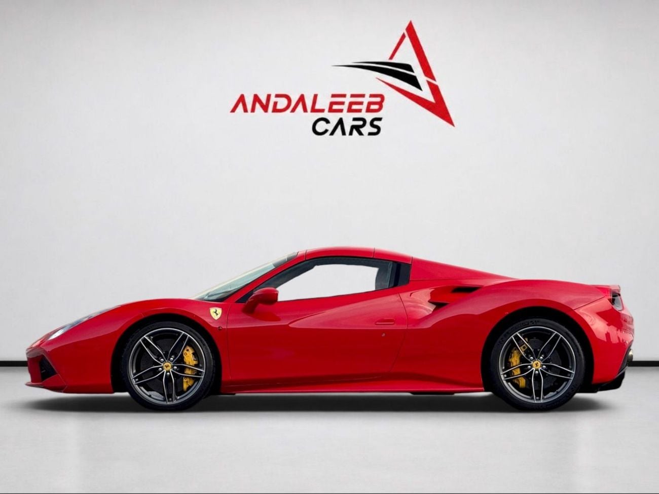 Ferrari 488 Spider Spider FERRARI 488 SPIDER | 670 HP V8 | FULL AL TAYER SERVICE HISTORY | 2017 GCC