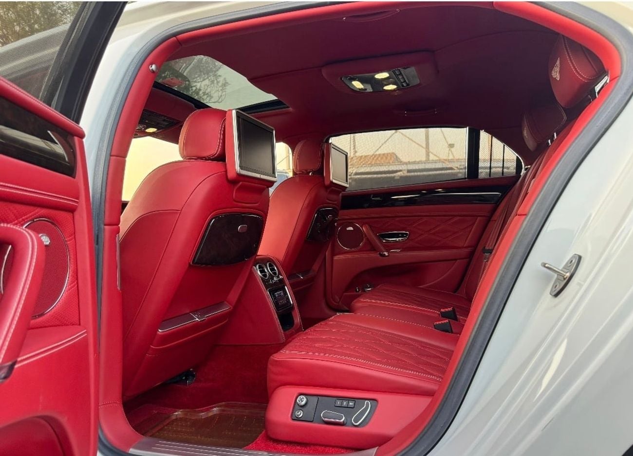 بنتلي فلاينج سبور W12 Excellent condition