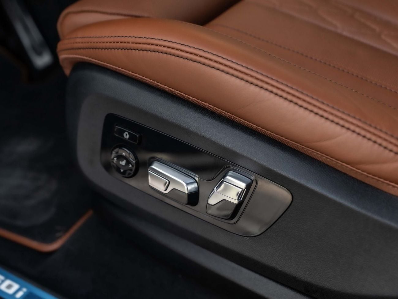 BMW X6 M60i BMW X6 M60 2024 GCC specs