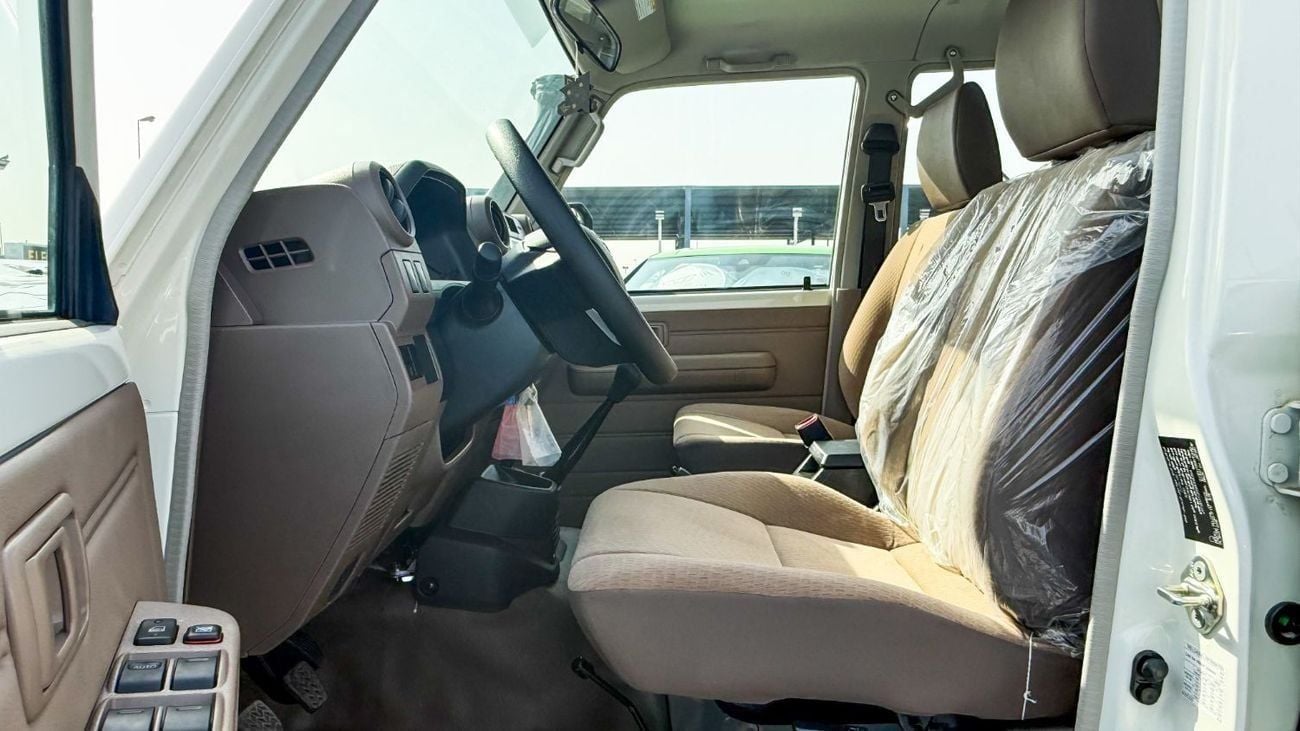 Toyota Land Cruiser Pick Up PICK-UP LC 79 DOUBLE CABIN 2.8L DIESEL - M/T - 2025