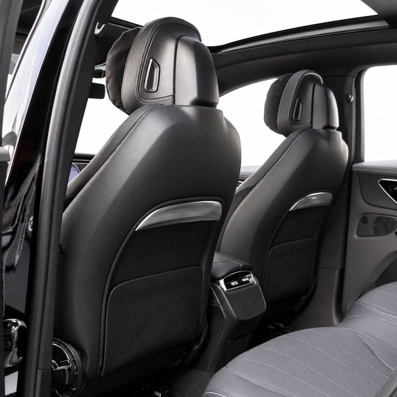 Mercedes Benz EQE 350+ AED 2,299 P.M • 0% Downpayment • Mercedes EQE 350 4Matic • 10 Year Service Contract